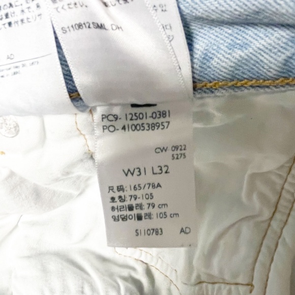 Levis 501 Straight Leg Light Wash Button Fly Jeans size 31 - Picture 9 of 9